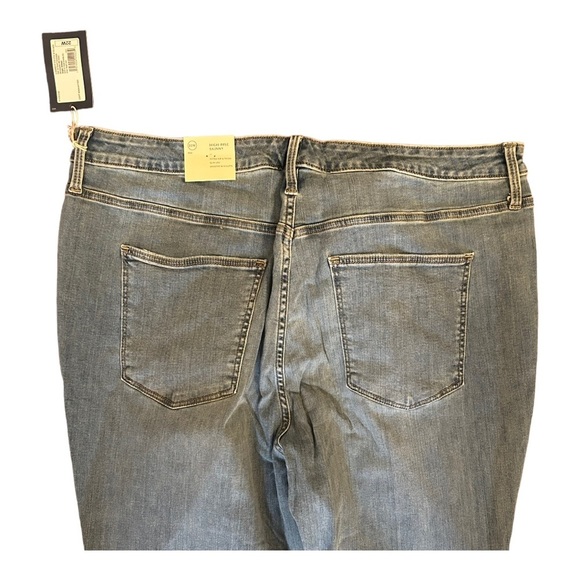 NEW Target Universal Thread High Rise Skinny Jeans Women’s SZ 22 Light Wash - Picture 6 of 11